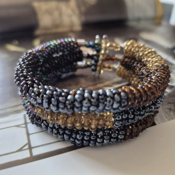 Black and Gold Intricate Beaded Adjustable Bracelet - Picture 2 of 5